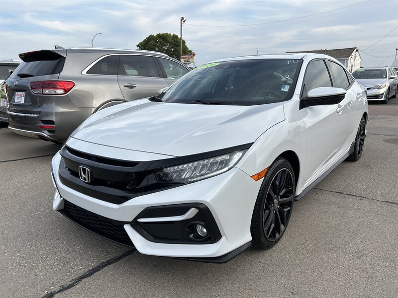 2020 Honda Civic Sport Touring   - Photo 1 - South Sioux City, NE 68776