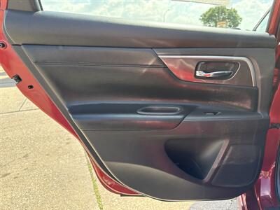 2013 Nissan Altima 2.5 SL   - Photo 15 - South Sioux City, NE 68776