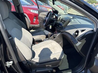 2012 Chevrolet Sonic LS   - Photo 14 - South Sioux City, NE 68776