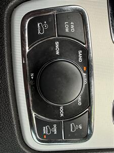 2021 Jeep Grand Cherokee Summit   - Photo 27 - South Sioux City, NE 68776