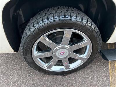 2008 Cadillac Escalade   - Photo 10 - South Sioux City, NE 68776