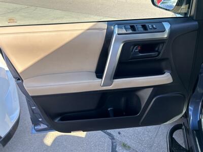 2011 Toyota 4Runner Limited   - Photo 12 - South Sioux City, NE 68776
