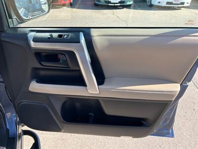 2011 Toyota 4Runner Limited   - Photo 21 - South Sioux City, NE 68776