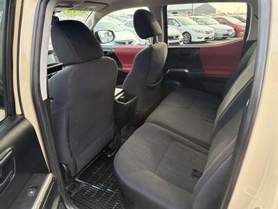 2018 Toyota Tacoma SR5 V6   - Photo 14 - South Sioux City, NE 68776