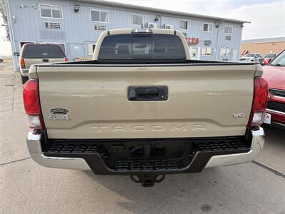 2018 Toyota Tacoma SR5 V6   - Photo 5 - South Sioux City, NE 68776