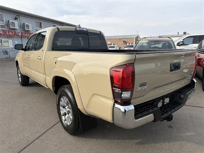 2018 Toyota Tacoma SR5 V6   - Photo 4 - South Sioux City, NE 68776