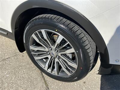 2016 Ford Explorer Platinum   - Photo 9 - South Sioux City, NE 68776