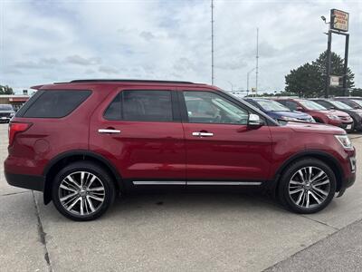2017 Ford Explorer Platinum   - Photo 9 - South Sioux City, NE 68776