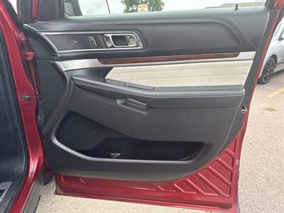 2017 Ford Explorer Platinum   - Photo 21 - South Sioux City, NE 68776