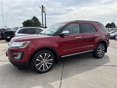 2017 Ford Explorer Platinum   - Photo 2 - South Sioux City, NE 68776