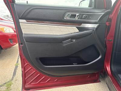2017 Ford Explorer Platinum   - Photo 15 - South Sioux City, NE 68776