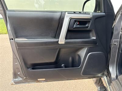 2013 Toyota 4Runner Limited   - Photo 15 - South Sioux City, NE 68776