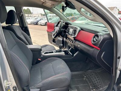 2019 Toyota Tacoma SR5   - Photo 19 - South Sioux City, NE 68776