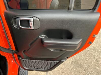 2020 Jeep Gladiator Sport S   - Photo 20 - South Sioux City, NE 68776