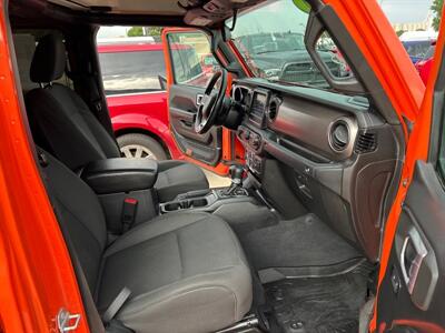 2020 Jeep Gladiator Sport S   - Photo 21 - South Sioux City, NE 68776