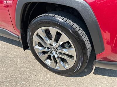 2020 Toyota RAV4 Limited   - Photo 9 - South Sioux City, NE 68776