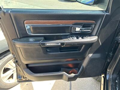 2016 RAM 3500 Laramie   - Photo 11 - South Sioux City, NE 68776