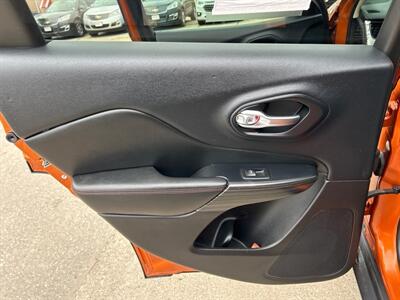 2016 Jeep Cherokee Trailhawk   - Photo 13 - South Sioux City, NE 68776
