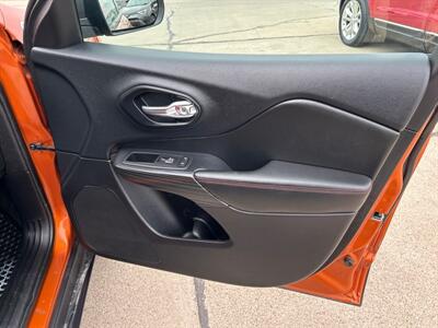 2016 Jeep Cherokee Trailhawk   - Photo 18 - South Sioux City, NE 68776