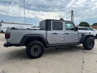 2020 Jeep Gladiator Sport   - Photo 8 - South Sioux City, NE 68776
