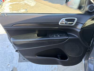 2022 Jeep Grand Cherokee WK Laredo X   - Photo 12 - South Sioux City, NE 68776