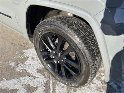 2022 Jeep Grand Cherokee WK Laredo X   - Photo 9 - South Sioux City, NE 68776