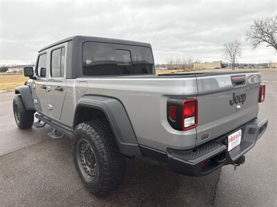 2020 Jeep Gladiator Sport   - Photo 5 - South Sioux City, NE 68776