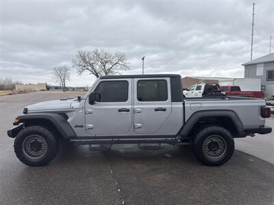2020 Jeep Gladiator Sport   - Photo 3 - South Sioux City, NE 68776