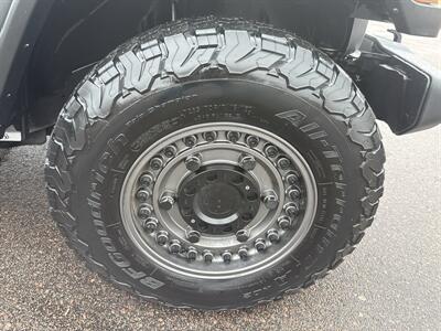 2020 Jeep Gladiator Sport   - Photo 16 - South Sioux City, NE 68776