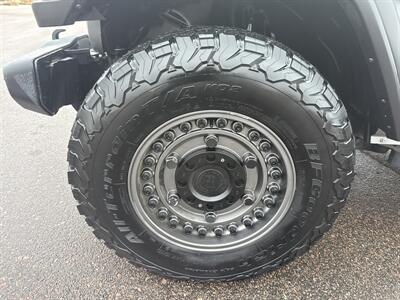 2020 Jeep Gladiator Sport   - Photo 13 - South Sioux City, NE 68776