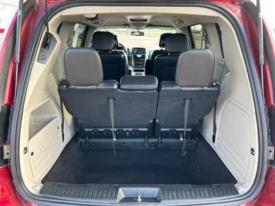 2015 Chrysler Town & Country Touring   - Photo 16 - South Sioux City, NE 68776