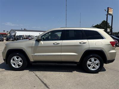 2011 Jeep Grand Cherokee Laredo   - Photo 3 - South Sioux City, NE 68776