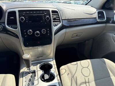 2011 Jeep Grand Cherokee Laredo   - Photo 23 - South Sioux City, NE 68776