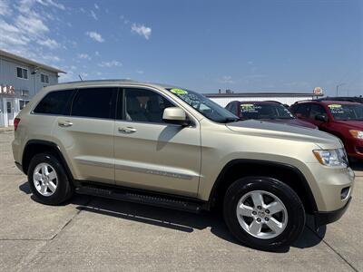 2011 Jeep Grand Cherokee Laredo   - Photo 10 - South Sioux City, NE 68776