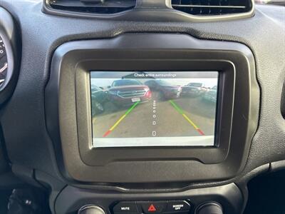 2020 Jeep Renegade Latitude   - Photo 22 - South Sioux City, NE 68776