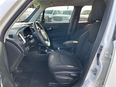 2020 Jeep Renegade Latitude   - Photo 14 - South Sioux City, NE 68776