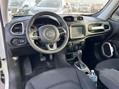 2020 Jeep Renegade Latitude   - Photo 20 - South Sioux City, NE 68776