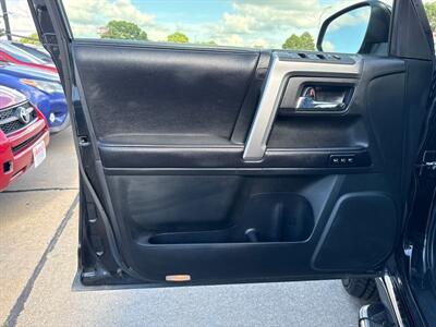 2016 Toyota 4Runner Limited   - Photo 15 - South Sioux City, NE 68776