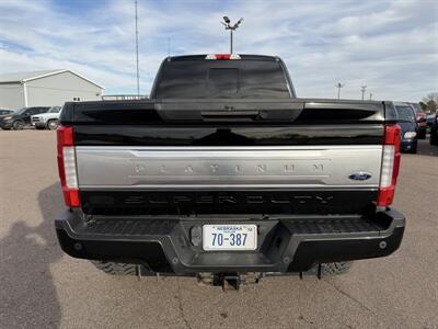 2017 Ford F-350 Super Duty Platinum   - Photo 6 - South Sioux City, NE 68776