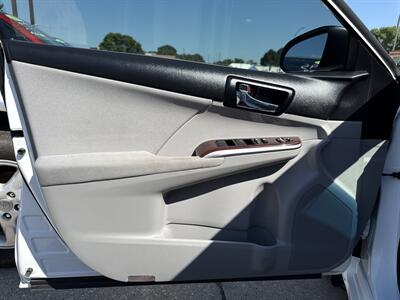 2012 Toyota Camry XLE   - Photo 15 - South Sioux City, NE 68776