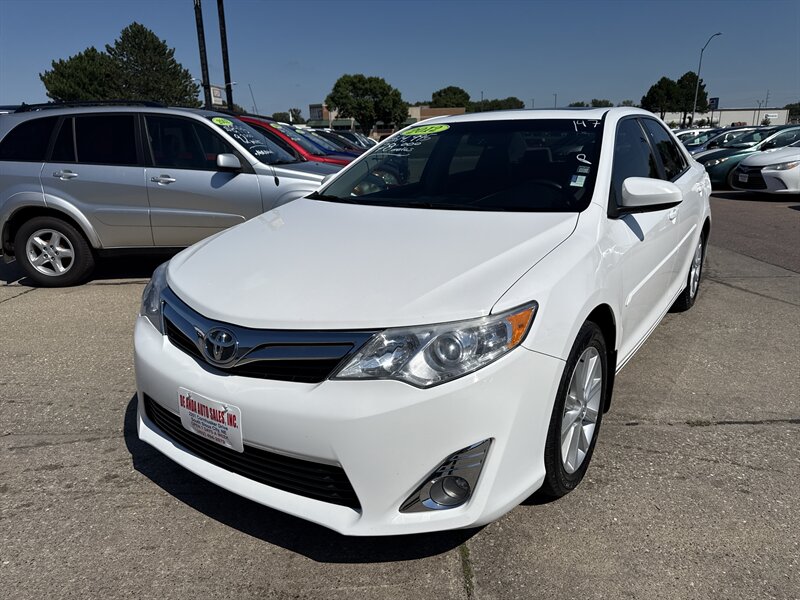 2012 Toyota Camry XLE   - Photo 1 - South Sioux City, NE 68776