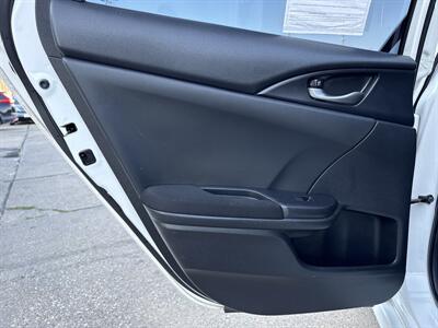 2019 Honda Civic Si w/Summer Tires   - Photo 16 - South Sioux City, NE 68776