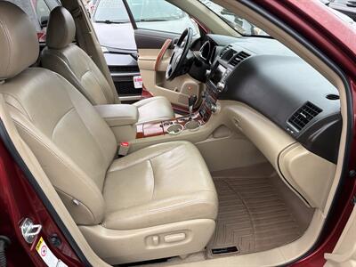 2010 Toyota Highlander Limited - Photo 24 - South Sioux City, NE 68776