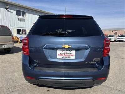2017 Chevrolet Equinox LT   - Photo 6 - South Sioux City, NE 68776