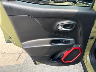 2015 Jeep Renegade Trailhawk   - Photo 21 - South Sioux City, NE 68776