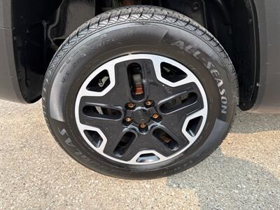 2015 Jeep Renegade Trailhawk   - Photo 14 - South Sioux City, NE 68776