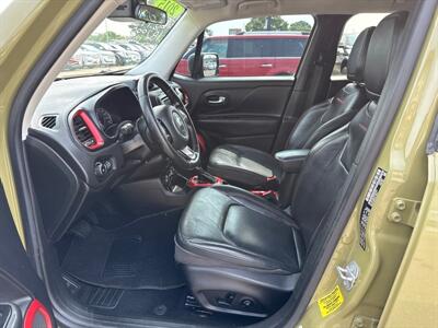 2015 Jeep Renegade Trailhawk   - Photo 17 - South Sioux City, NE 68776