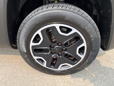 2015 Jeep Renegade Trailhawk   - Photo 13 - South Sioux City, NE 68776