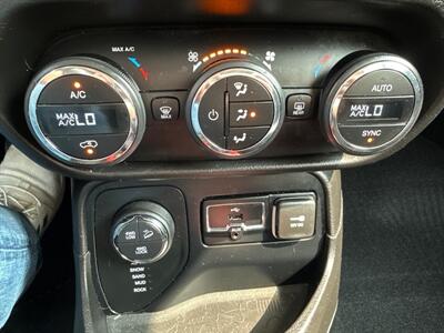 2015 Jeep Renegade Trailhawk   - Photo 32 - South Sioux City, NE 68776