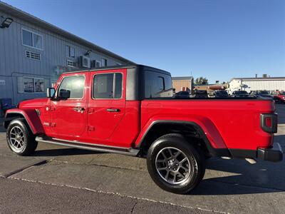 2021 Jeep Gladiator Overland   - Photo 4 - South Sioux City, NE 68776